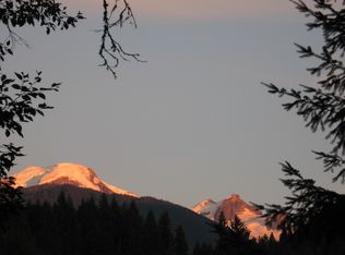 18006 Glacier Rim Dr, Glacier, WA 98244