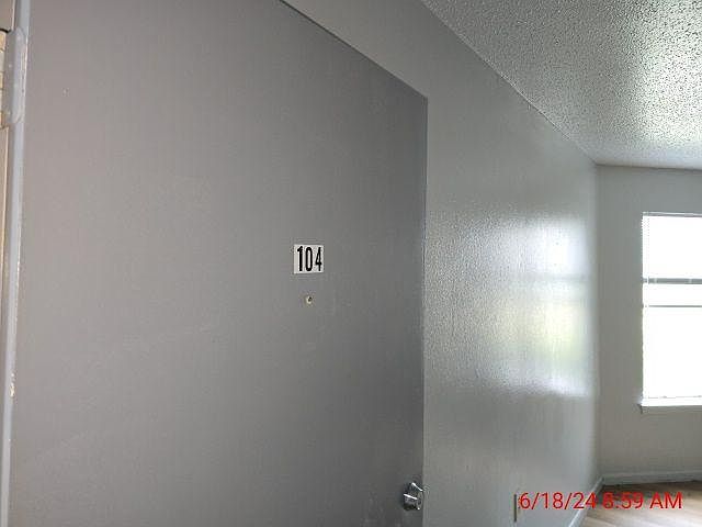 Unit Photo