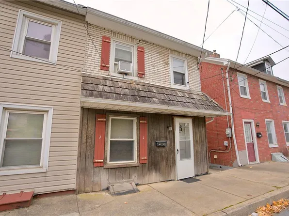 1016 Railroad St N, Catasauqua, PA 18032