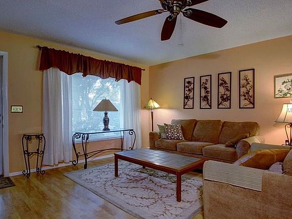 5th image of 2150 Malcolm Dr
