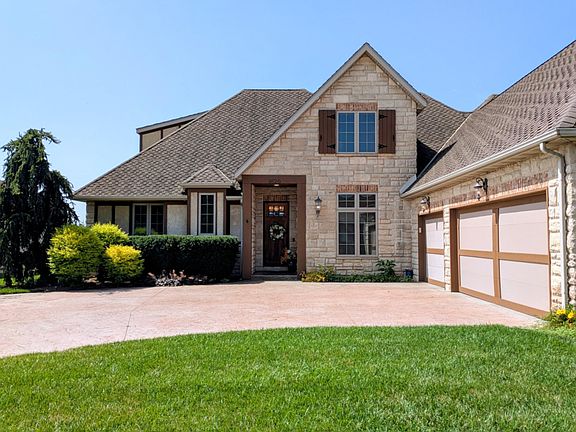 3rd image of 8620 Interlochen Drive