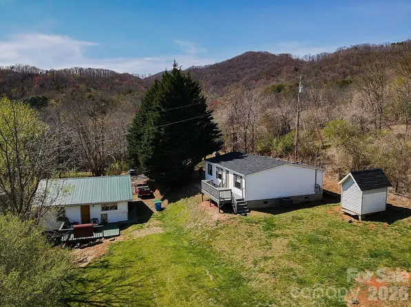 6 & 10 Lands End Dr, Candler, NC 28715