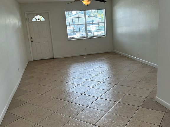 3rd image of 1835 SW 24th St