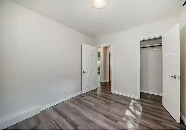 4 bed, 2.5 bath, 1800 sqft, $2,100 — Photo 3