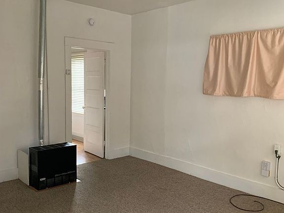 4th image of 1905 16th St Unit B