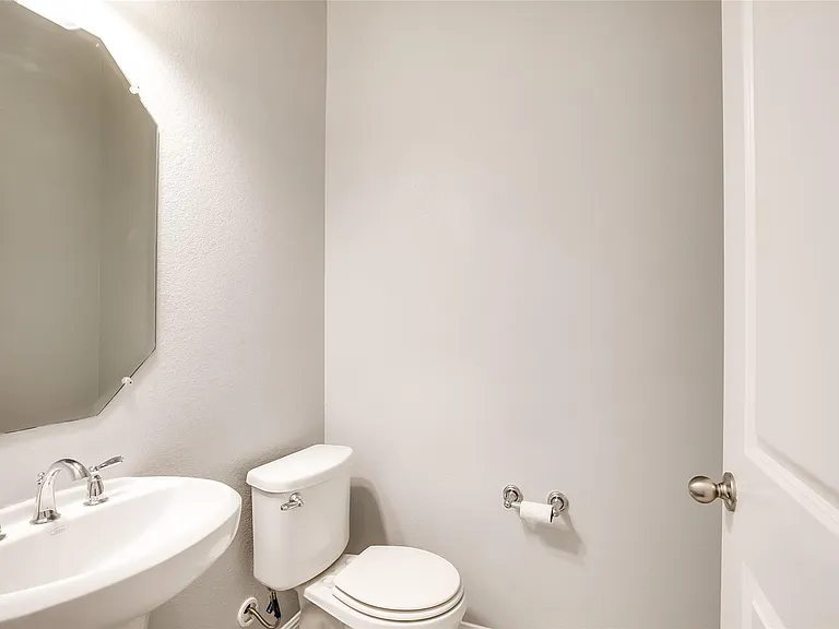 2723 Enza Ct — Photo 15