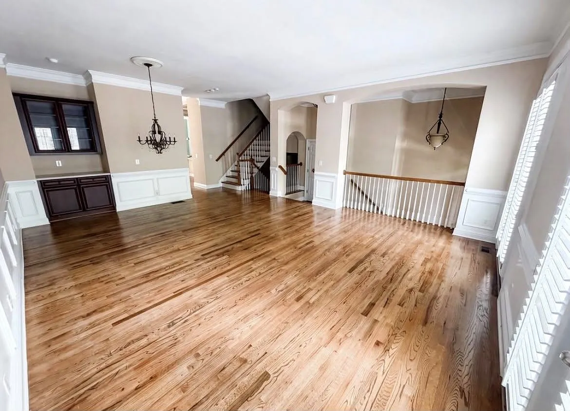 4 bed, 6.0 bath, 2675 sqft, $2,400 — Photo 2