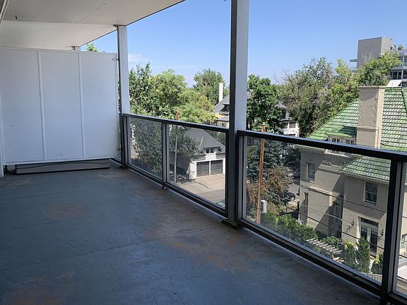 5th image of 888 N Logan St APT 6E