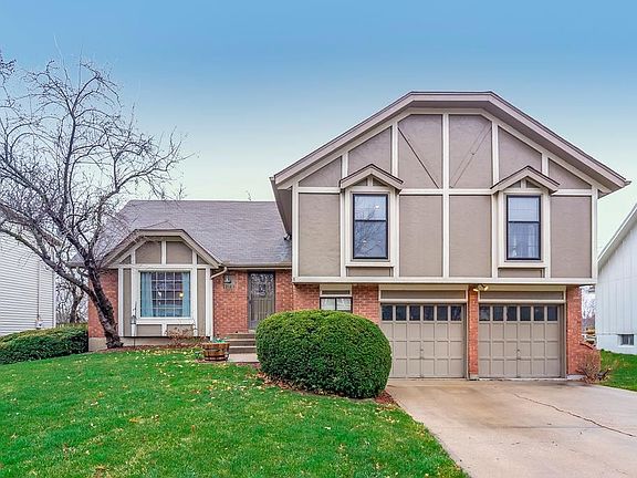 5th image of 2125 E Jamestown Dr