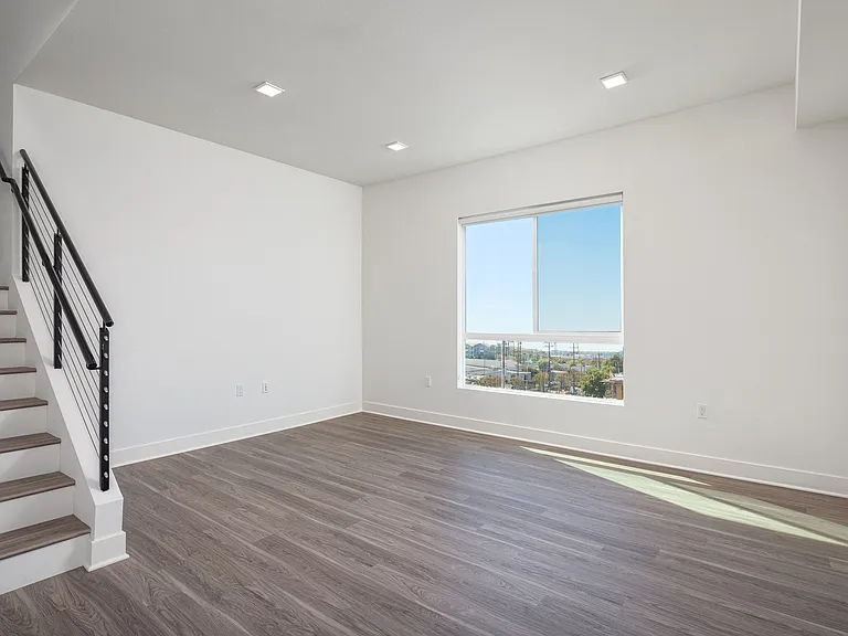 Downstairs Den | Penthouse B FOUR