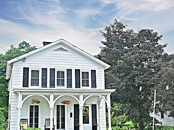 3rd image of 12 Liberty St