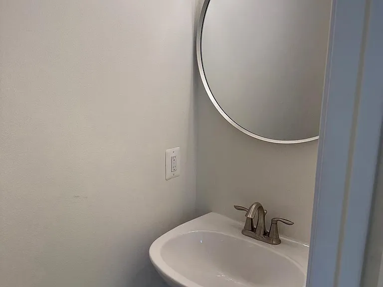 1704 Lake Shore Crest Dr #32 — Photo 7