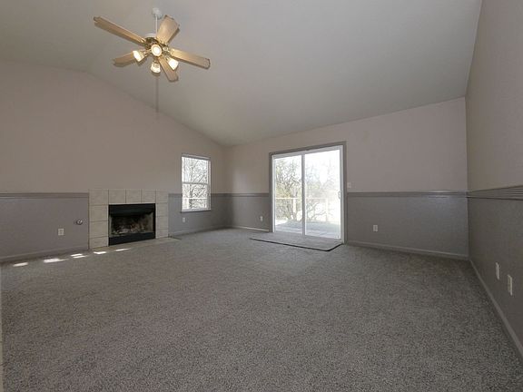 4th image of 460 Toyon Dr
