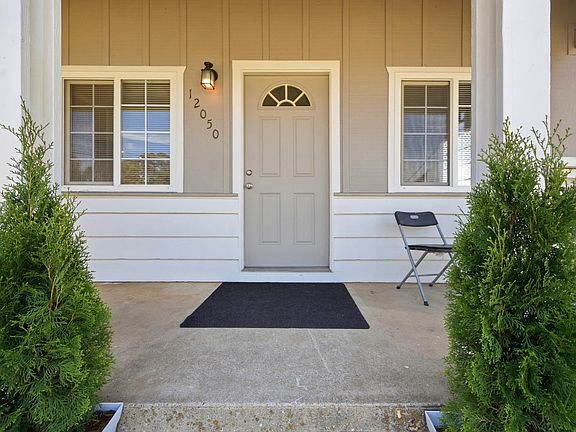 2nd image of 12050 Shale Ridge Lane