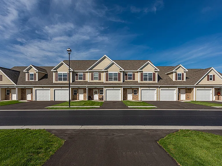 Woodland Acres Townhomes — Photo 27