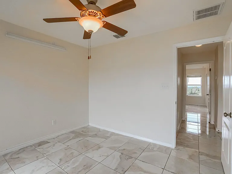 20111 Travis Dr #B — Photo 18