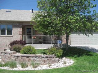 6208 Mountainview Dr, Cheyenne, WY 82009