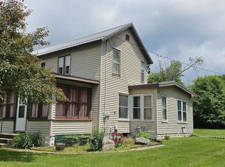28953 Adams St, Lone Rock, WI 53556