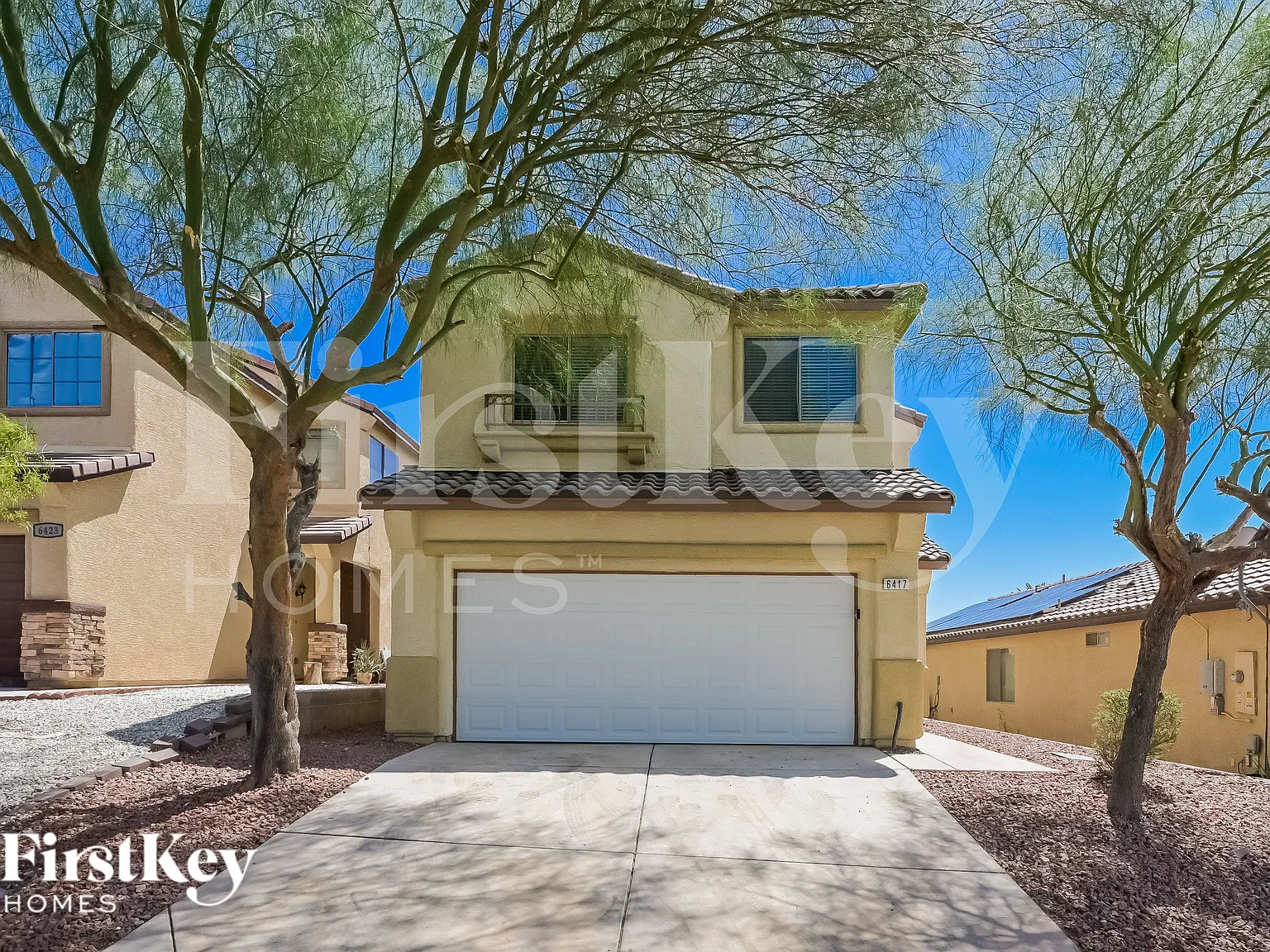 5 bed, 2.5 bath, 2122 sqft, $2,200 — Photo 2