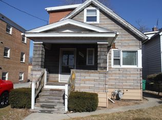 1954 Vermont St, Blue Island, IL 60406