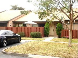 2666 N Nob Hill Rd, Fort Lauderdale, FL 33322