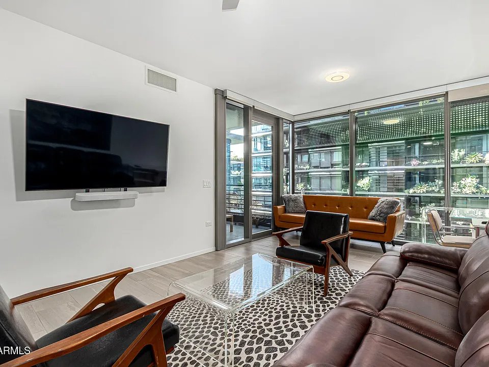 7180 E Kierland Blvd #904