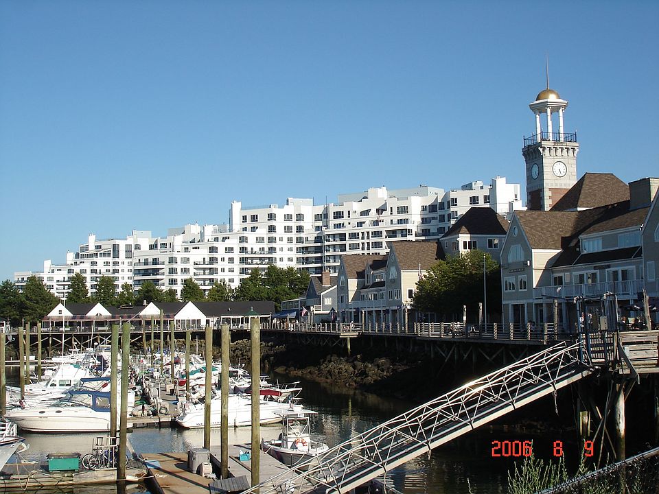 2nd image of 2001 Marina Dr APT 513