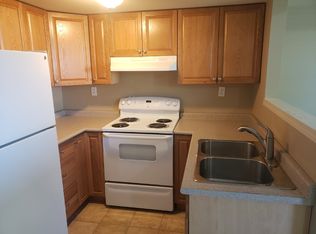 72 Regal Ave #2, Winnipeg, MB R2M 0P3