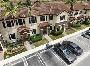 3213 SE 6th St, Homestead, FL 33033