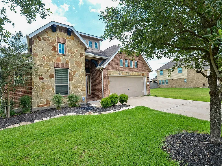 2227 Leonetti Ln — Photo 1