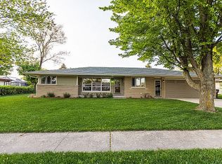 453 Orchard Ln, Beecher, IL