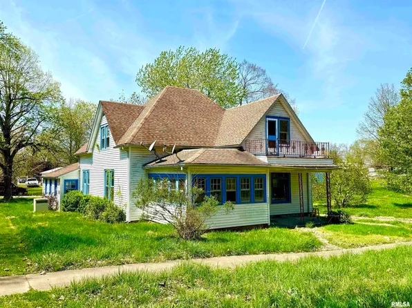 401 S 7th St, Herrin, IL 62948
