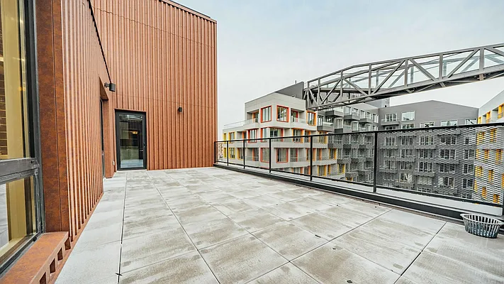 Rented by Nooklyn NYC LLC | media 40