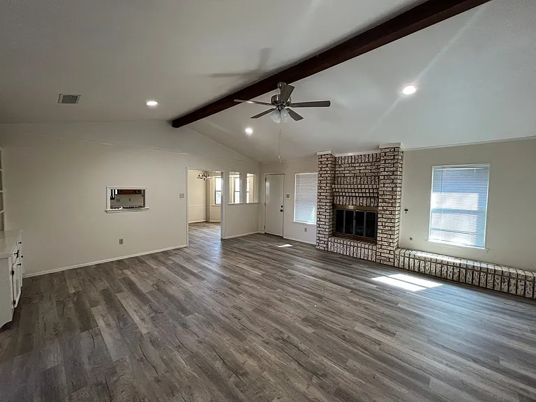 8001 Weehunt Ct — Photo 5