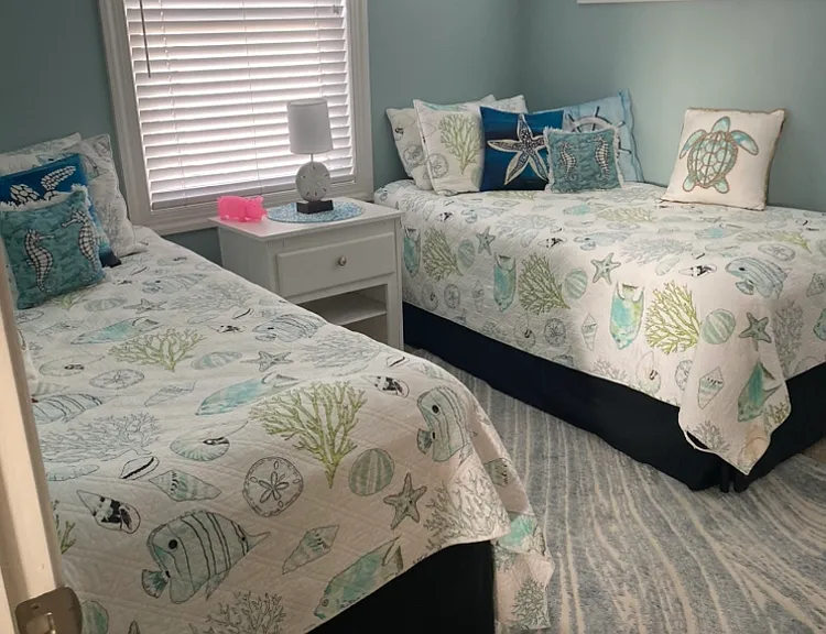 Twin Bedroom