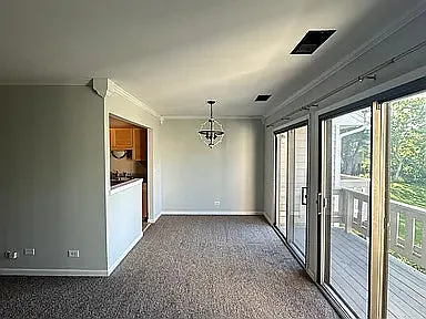 278 Stonehill Ln — Photo 3