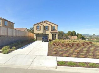 390 Tanoak St, Hollister, CA 95023