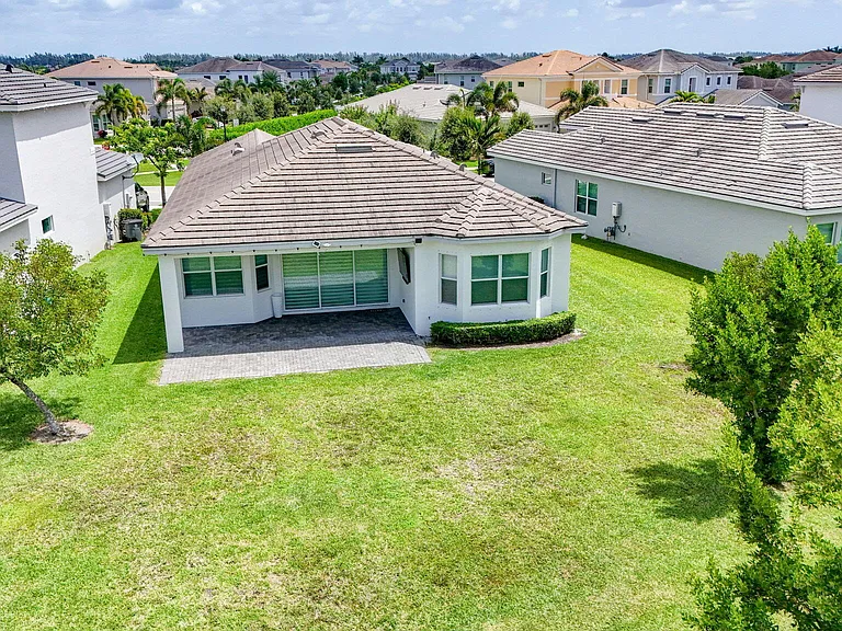 16293 Melogold Dr — Photo 73
