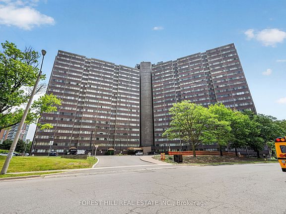 2nd image of 11 Wincott Dr #1211