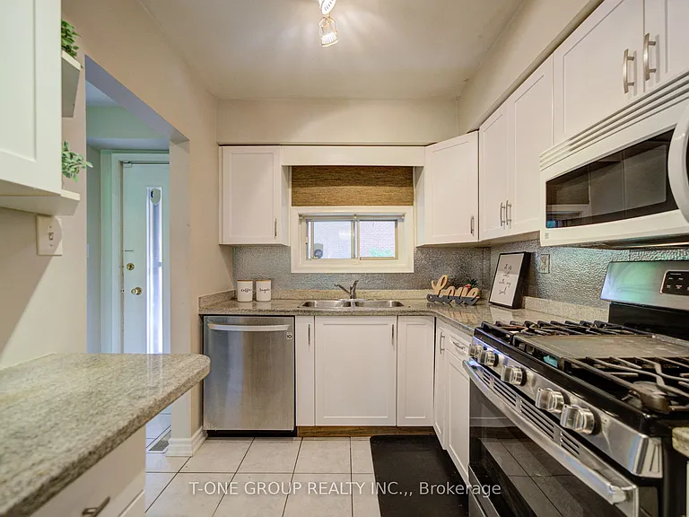 6 Esterbrooke Ave #94 — Photo 6