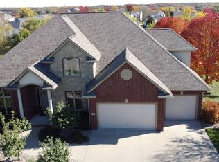 2707 148th St, Urbandale, IA 50323