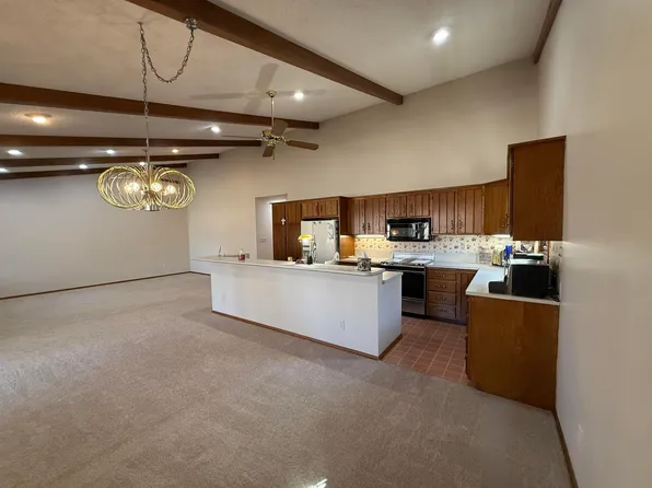 506 Hespe Dr, Norfolk, NE 68701