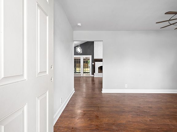 5th image of 2168 Allendale Dr