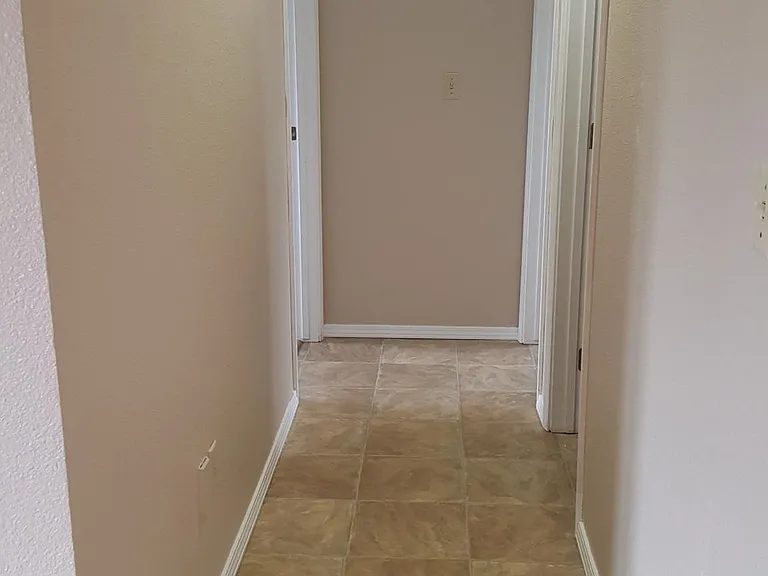 9821 Grange Dr #4 — Photo 4