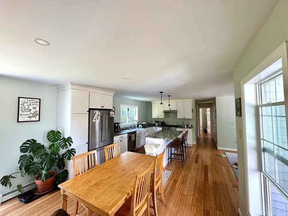 193 W Pownal Rd