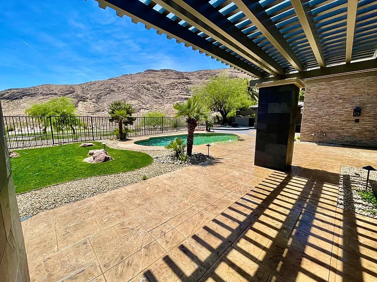 2577 Red Arrow Dr — Photo 33