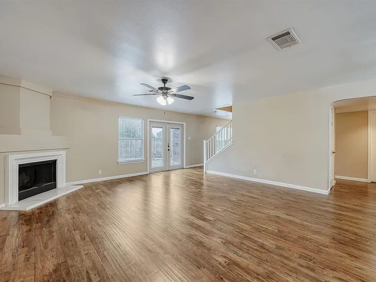 928 Justeford Dr — Photo 6