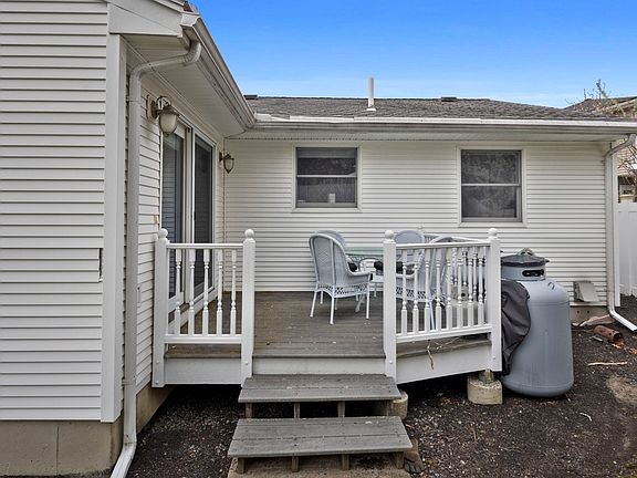 4th image of 30 Mammola Way