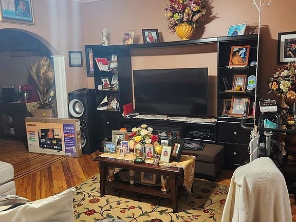 2nd image of 11315 205th Street