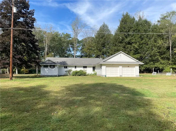 239 Sleepy Hollow Dr, Franklin, PA 16323